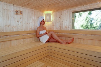 Hotel Bor