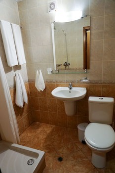 Hotel Bor