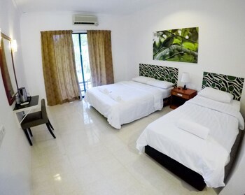 Xcape Resort At Taman Negara