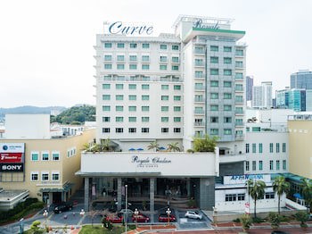 Royale Chulan The Curve