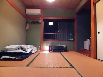 Aoshima Guesthouse Hooju - Hostel
