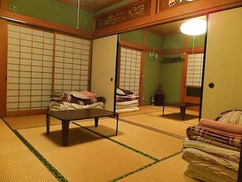 Aoshima Guesthouse Hooju - Hostel