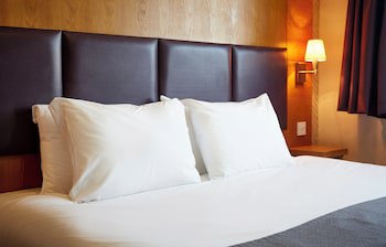 De Trafford Hotel By Greene King Inns