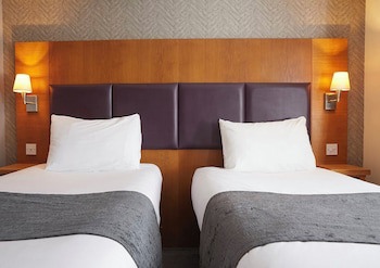 De Trafford Hotel By Greene King Inns