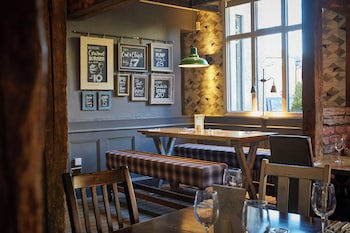 De Trafford Hotel By Greene King Inns