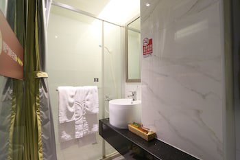 Chao She Hotel