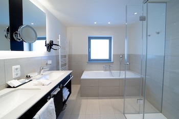 Hotel Wulfenia 4S - Adults Only