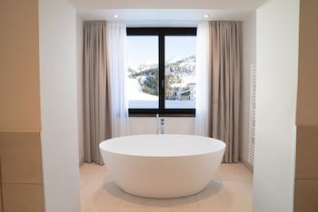 Hotel Wulfenia 4S - Adults Only