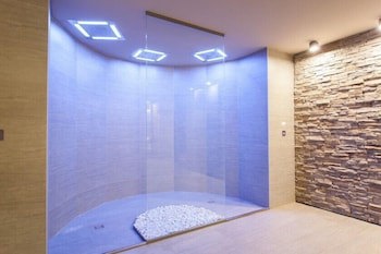 Hotel Wulfenia 4S - Adults Only
