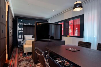Kameha Grand Zurich, Autograph Collection