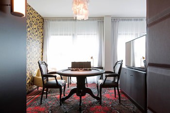 Kameha Grand Zurich, Autograph Collection