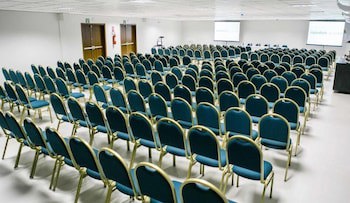 Alphapark Hotel