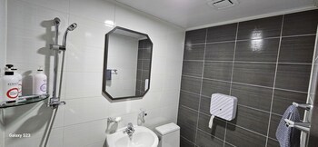 Ekonomy Hotel Incheon