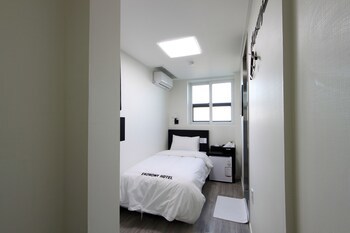 Ekonomy Hotel Incheon