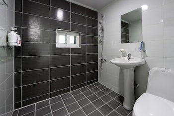 Ekonomy Hotel Incheon