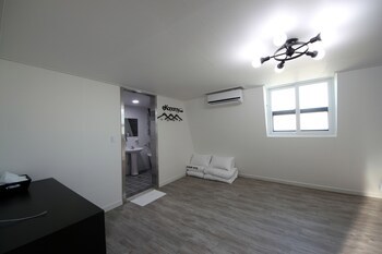 Ekonomy Hotel Incheon