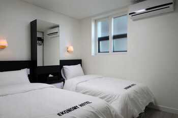 Ekonomy Hotel Incheon