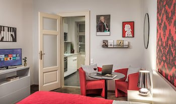 4 Arts Apartments By Adrez Living