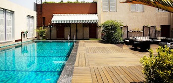 Golden Tulip Vasundhara Hotel & Suites
