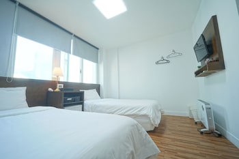 Ekonomy Haeundae Guesthouse