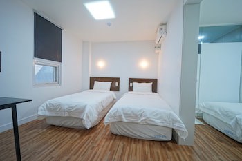 Ekonomy Haeundae Guesthouse