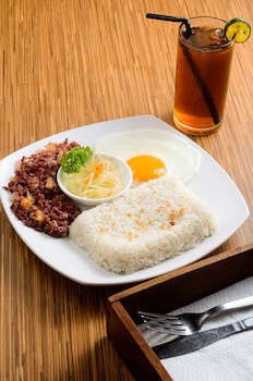 Go Hotels Iloilo