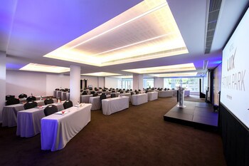 Lux Fatima Park - Hotel, Suites And Residences
