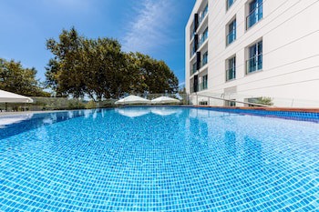 Lux Fatima Park - Hotel, Suites And Residences