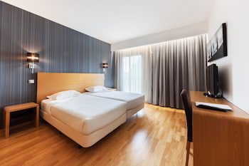 Lux Fatima Park - Hotel, Suites And Residences