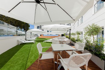 Lux Fatima Park - Hotel, Suites And Residences