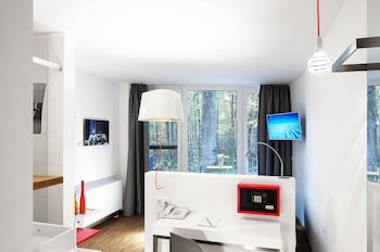 V-Hotel galeri fotoğrafı
