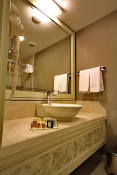 Demir Hotel