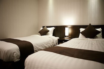 Cs Premier Hotel (Adults Only)