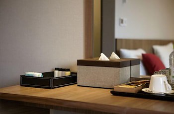 Cs Premier Hotel (Adults Only)