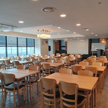 Cs Premier Hotel (Adults Only)