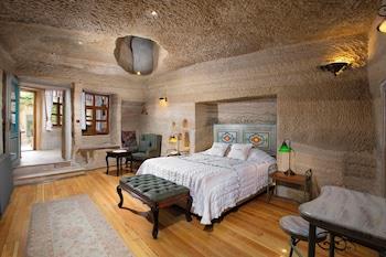 Terra Cave Hotel