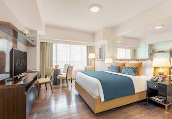 Aruga Apartments By Rockwell Makati