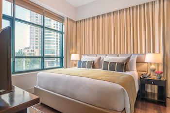 Aruga Apartments By Rockwell Makati