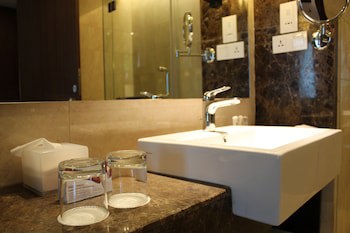 Crowne Plaza Bandung, An Ihg Hotel