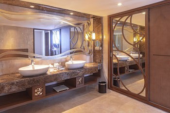 Crowne Plaza Bandung, An Ihg Hotel