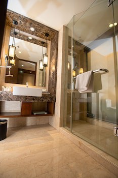 Crowne Plaza Bandung, An Ihg Hotel