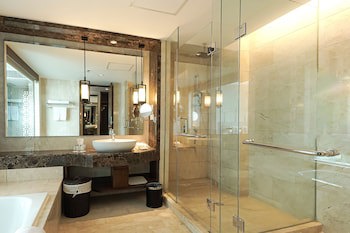 Crowne Plaza Bandung, An Ihg Hotel