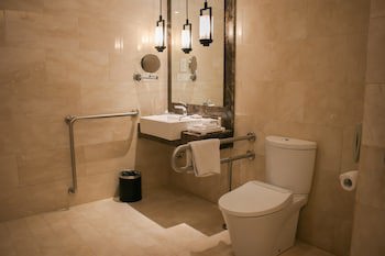 Crowne Plaza Bandung, An Ihg Hotel