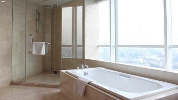 Crowne Plaza Bandung, An Ihg Hotel