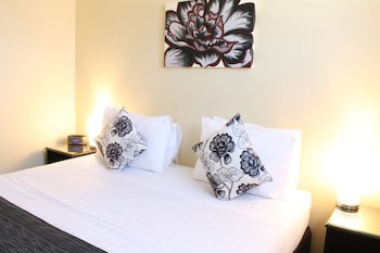 Abbella Lodge Motel