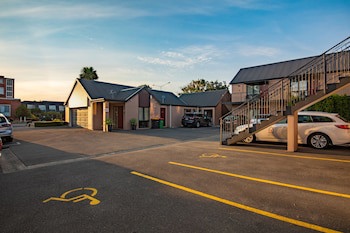 Abbella Lodge Motel
