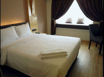 C'haya Hotel