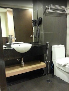 C'haya Hotel