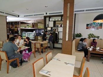 C'haya Hotel