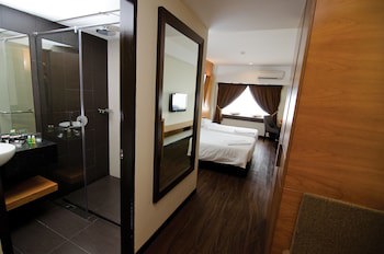 C'haya Hotel